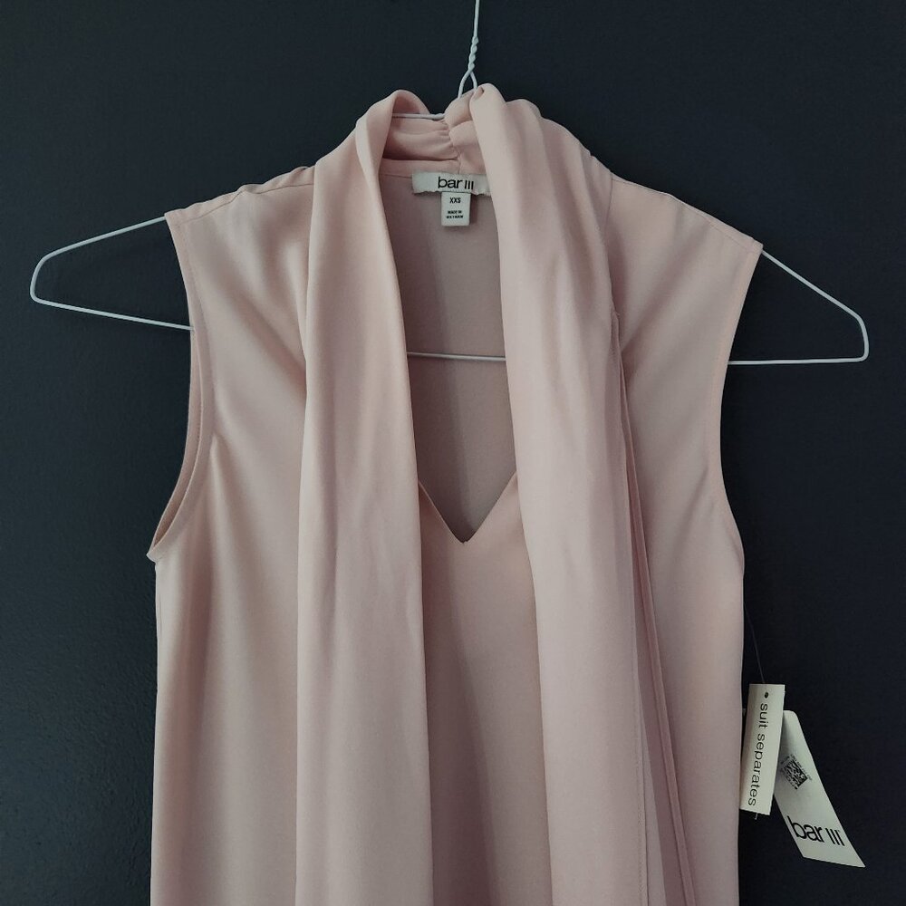 NWT - XXS - BAR III ROSEBUD BLOUSE - Suit Separates